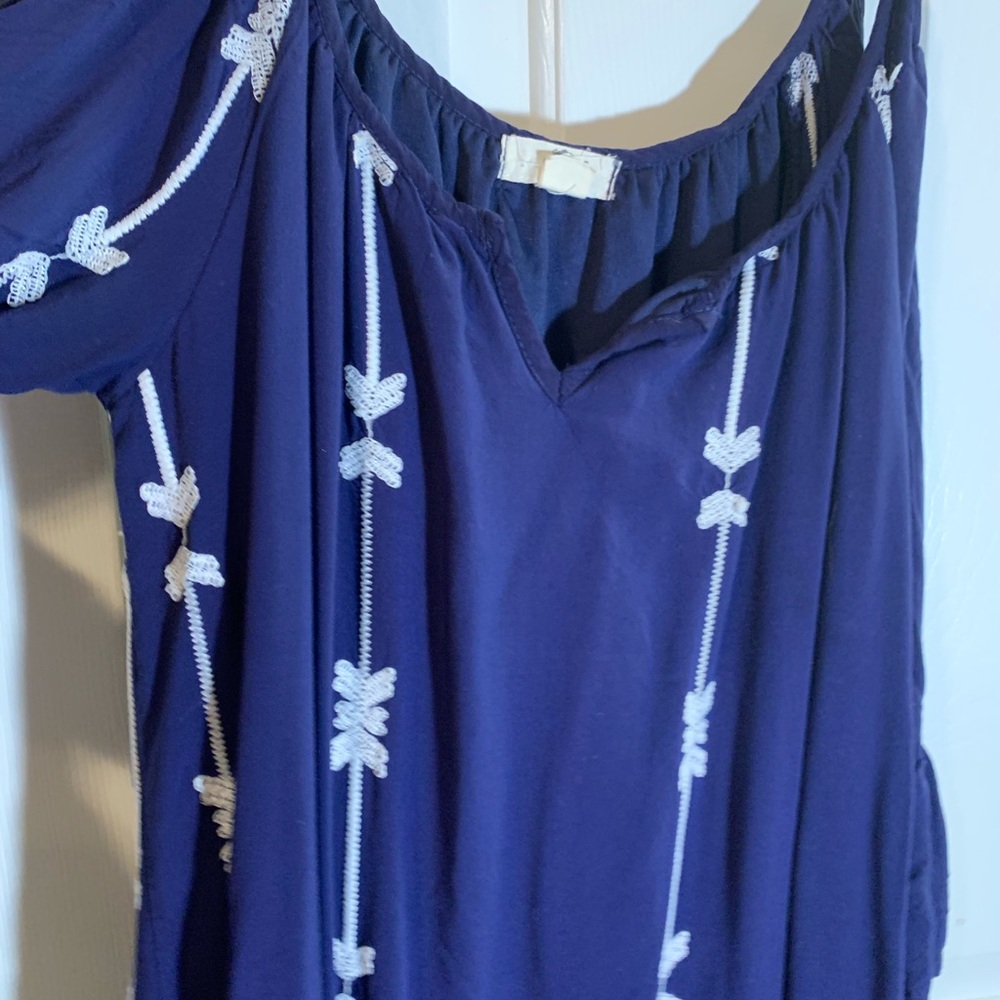 Dress - Picture 3 of 4